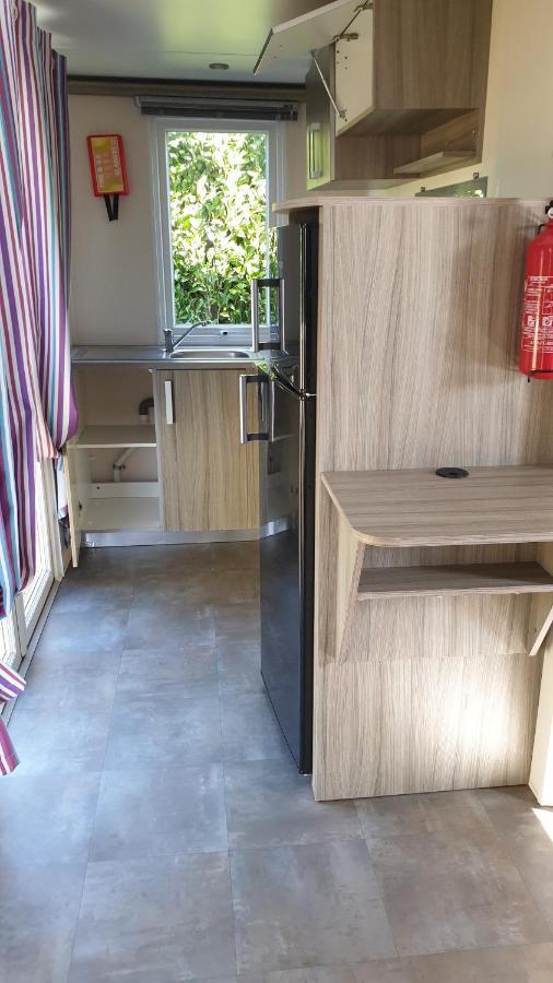 Mobil Home 6-8 Places Parcelle 4 Climatise Biville-sur-Mer Buitenkant foto
