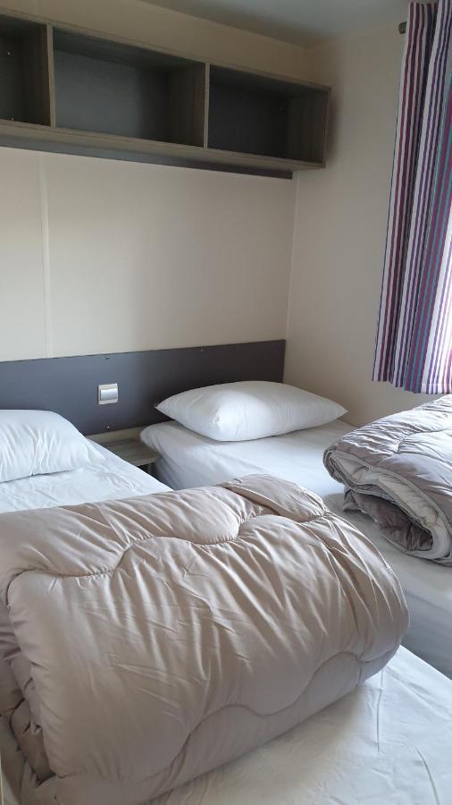 Mobil Home 6-8 Places Parcelle 4 Climatise Biville-sur-Mer Buitenkant foto