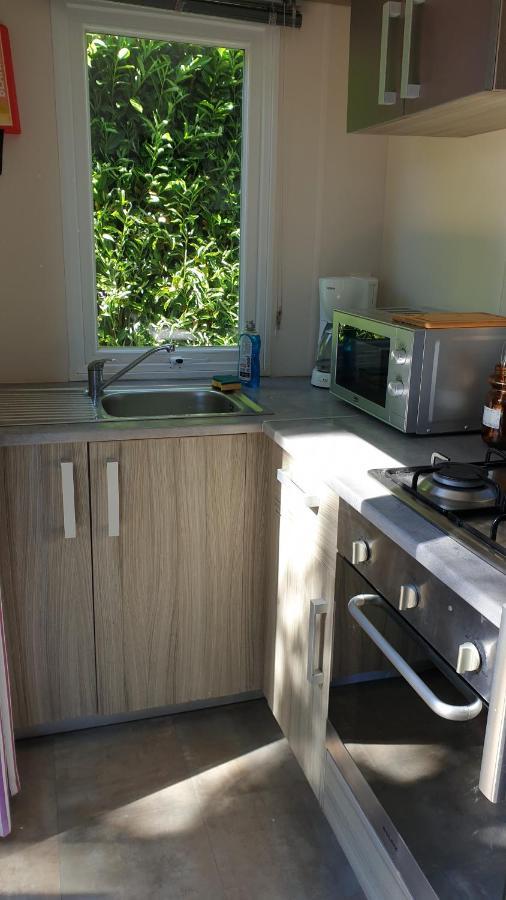 Mobil Home 6-8 Places Parcelle 4 Climatise Biville-sur-Mer Buitenkant foto